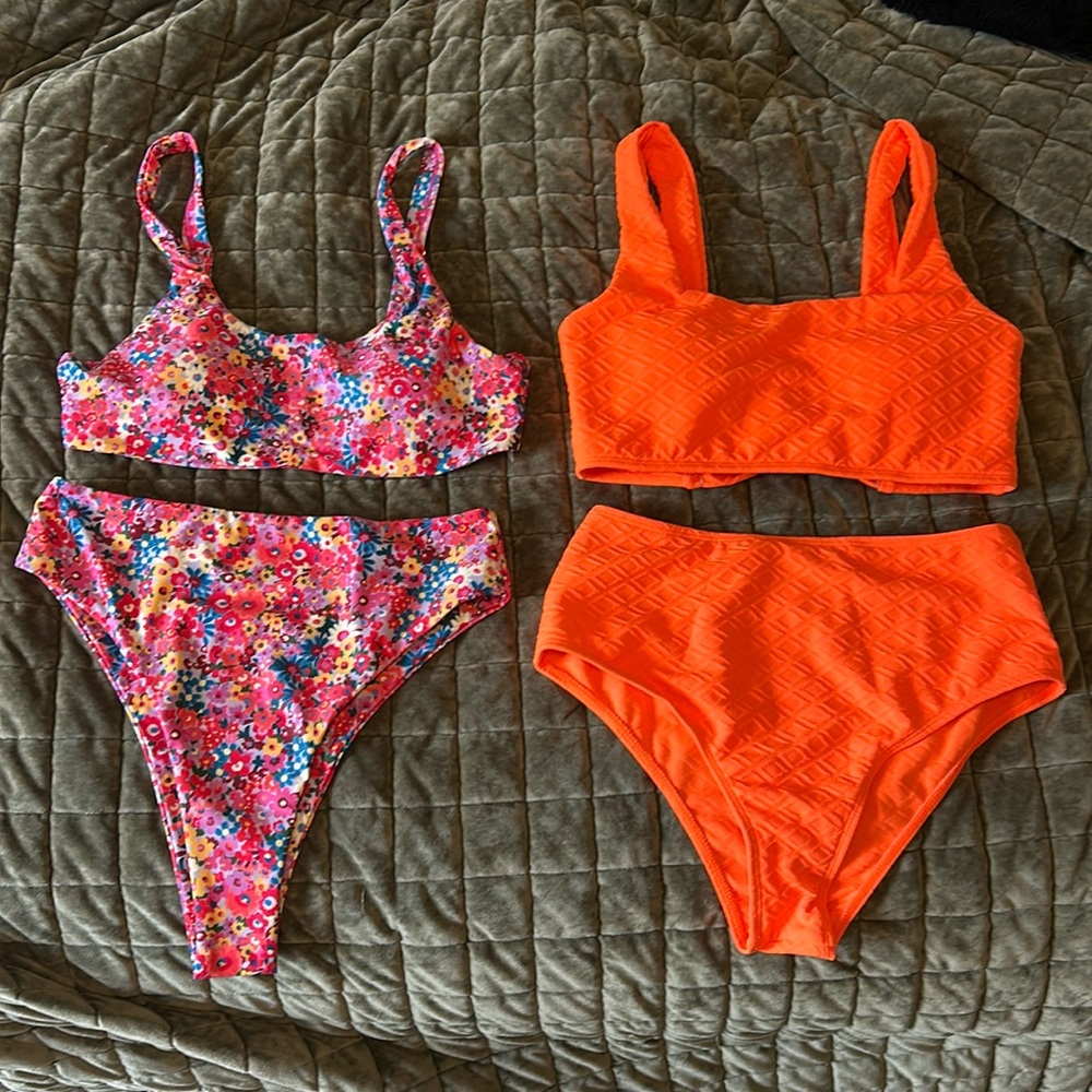 BRAND NEW NEVER WORN BIKINI BUNDLE sz L
